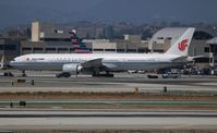 B-2040 @ KLAX - LAX spotting - by Florida Metal