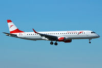 OE-LWB @ LIMC - Landing - by micka2b