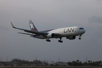 CC-BDC @ KMIA - MIA spotting - by Florida Metal