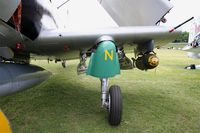 F-AZHK @ LFFQ - Douglas AD-4N Skyraider, Landing gear close up view, La Ferté-Alais airfield (LFFQ) Airshow 2015 - by Yves-Q