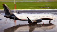 G-SWRD @ LOWL - G-SWRD @ Linz Airport - by Simon Prechtl