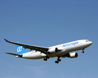 EC-JZL @ EKCH - EC-JZL landing rw 04L
