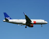SE-ROF @ EKCH - SE-ROF landing rw 04L