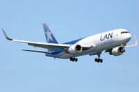 N418LA @ CPH - Copenhagen 11.7.2019 - by leo larsen
