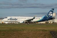 N633QX @ PAE - PAE/KPAE