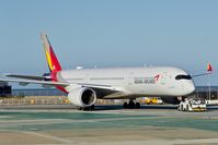 HL8360 @ KSFO - SFO 2019.