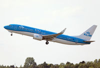 PH-BXC @ CPH - Copenhagen 13.7.2019 T/O R-22R - by leo larsen