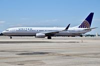 N69806 @ KBOI - Taxiing to Alpha.