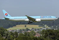HL7203 @ LSZH - HL7202 - by Matthias Becker