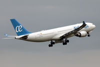 EC-KOM @ CPH - Copenhagen 30.7.2019 T/O R-22R - by leo larsen