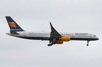 TF-FIS @ BIKF - Icelandair Boeing 757