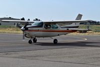 N9369Y @ MAN - Taxing on the GA ramp.