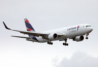 N538LA @ CPH - Copenhagen 15.8.2019 on final to R-22L - by leo larsen