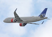 SE-DOX @ CPH - Copenhagen 16.8.2019 T/O R-22R - by leo larsen