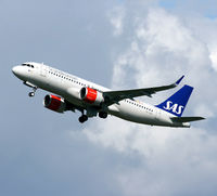 SE-ROR @ EKCH - Brand new 320NEO. Taking off rw 22R