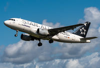 D-AILF @ EGCC - Lufthansa A319 in Star Alliance livery - by ianlane1960