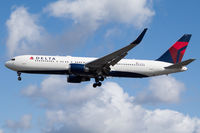 N1602 @ EGLL - Landing RWY 27R - by Dominic Hall