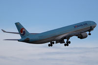 HL8003 @ YSSY - KE122 to SEL - by Bill Mallinson