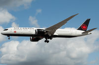 C-FNOE @ EGLL - Landing RWY 27R - by Dominic Hall