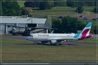 OE-IEW @ EDDR - Airbus A320-214 - by Jerzy Maciaszek