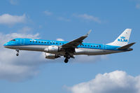 PH-EZA @ EGLL - Landing RWY 27L - by Dominic Hall