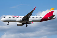 EC-MXU @ EGLL - Landing RWY 27L - by Dominic Hall