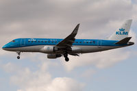 PH-EXR @ EGLL - Landing RWY 27L - by Dominic Hall