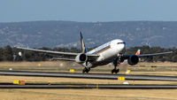 9V-SQL @ YPPH - Boeing 777-212 (ER). SIA 9V-SQL departed runway 21 YPPH 060118. - by kurtfinger