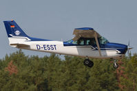 D-ESST @ EDAZ - approach to EDAZ on a very hot sunday - by Steffen Rhode