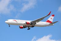 OE-LAT @ KORD - Boeing 767-31A - by Mark Pasqualino