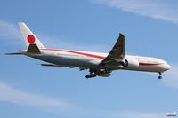80-1111 @ LFBD - JASDF B777 for G7. - by Arthur CHI YEN