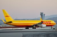 N284DH @ KSFO - SFO 2019.