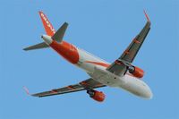G-EZPW @ LFBD - Airbus A320-214, Take off rwy 05, Bordeaux-Mérignac airport (LFBD-BOD) - by Yves-Q