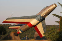 185 @ LFSO - at Nancy Airshow - by B777juju