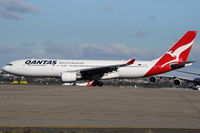 VH-EBD @ YSSY - waiting for 2-5 - by Bill Mallinson