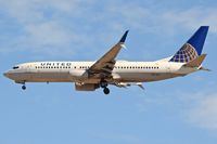 N27213 @ KBOI - Landing RWY 28R.