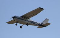C-FUGZ @ KOSH - Cessna 172G