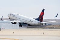 N816DN @ KBOI - Take off from RWY 10L.