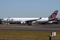 DQ-FJW @ YSSY - FJ911 from NAN - by Bill Mallinson