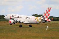 EC-NCB @ LFRB - Airbus A319-111, Landing  rwy 25L, Brest-Bretagne airport (LFRB-BES) - by Yves-Q