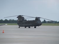 74-22285 @ KGRI - UNKNOWN CHINOOK AT GRAND ISLAND BASE