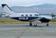 N200JP @ KBOI - Taxiing on Bravo.