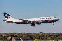 G-BNLY @ EGLL - approaching runway 09L at LHR - by Phillip Rohmberger