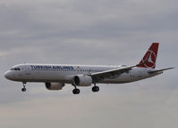 TC-LSG @ LIS - Prepare for landing on Lisbon Airport - by Willem Göebel