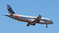 VH-VGI @ YPPH - Airbus A320 Jetstar VH-VGI final rwy 21 250119. - by kurtfinger