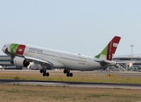 CS-TUD @ LPPT - Prepare for landing on Lisbon Airport - by Willem Göebel