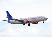 LN-RRT @ CPH - Copenhagen 13.6.2014 L/D R-30 - by leo larsen
