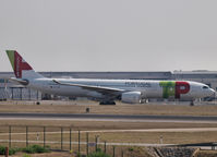 CS-TUE @ LIS - Taxi to the gate on Lisbon Airport - by Willem Göebel