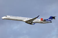EI-GEF @ CPH - Copenhagen 10.10.2019 T/O R-22R - by leo larsen