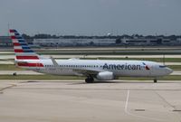 N905AN @ KORD - Boeing 737-823 - by Mark Pasqualino